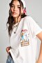 تيشيرت مرخص Toy Story بقصة Oversize وطبعة على الظهر وياقة دائرية مضلعة وأكمام قصيرة باللون الإكرو H6819AX26SM - 4