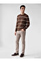 Esvab • Modern & Distinctive Zero Roba Collar Striped Men's Knitwear Sweater - 2