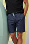 شورت مخطط باللون الأزرق الداكن - 3
