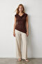 Women's Bitter Brown Degaje Collar Lycra Asymmetrical Cut Viscose Knitted Blouse Alc-X15577 - 4