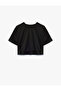 Comfortable Fit Short Sleeve Crew Neck Crop Sports T-Shirt