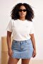 Ekru Nakışlı Regular/Normal Kalıp Kısa Kollu %100 Pamuk Örme Büyük Beden T-Shirt TBBSS26BF00080 - 2