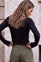 Siyah Düz Fitted Kaçık Yaka Crop/Kısa Pamuklu Kaşkorse Örme Bluz TWOAW27BZ00072 - 4