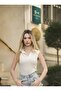 بلوزة نسائية بدون أكمام