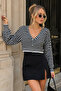 Women's V-Neck Buttoned Short Knitwear Cardigan