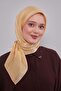 وشاح ذهبي لامع