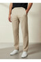 PLEATED DETAILSTEXTURED TRAOUSER