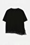 Siyah Etek Ucu Dantel Detaylı Yırtmaçlı Örme Büyük Beden T-shirt TBBSS26BF00072 - 5