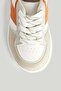أحذية رياضية بيضاء - 4