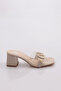 839 Women's V-Buckle Heeled Slippers