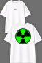 تي شيرت أبيض كبير الحجم بتصميم Green Radiation مطبوع من الأمام والخلف