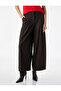 Pile Detailed Short Wide-Leg Fabric Trousers with Pockets - 4