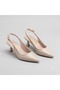 (Park Moda) Closed Toe Women's Shoes with Low Heels Beige