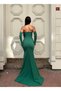 Fish cut, long-sleeved model. V-neck evening dress with eye-catching crystal embroidery on the shoulders 583331 EMERALD - 4