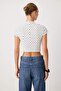 Ekru Puantiyeli Fitted/Vücuda Oturan Anahtar Deliği Yaka Süper Crop Örme Bluz TWOSS26BZ01028 - 4