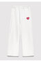 بنطلون رياضي بشعار Heart Patch بلون إكرو 7010044-70057 - 3