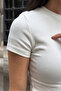 بلوزة نسائية أساسية من الليكرا بأكمام قصيرة وياقة دائرية - 3