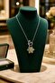 Luxurious Zircon Stone Figured Showy Flower Necklace - 2