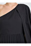Black Solid One-Shoulder Pleated Maxi Dress - 3