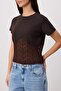 Kahverengi Düz Fitted Bisiklet Yaka Kısa Dantel Detaylı Crop Pamuk Ribana Örme Bluz TWOSS26BZ00726 - 3