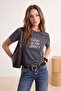 Antrasit Slogan Regular/Normal Kalıp Kısa Kollu %100 Pamuk Örme T-Shirt TWOSS26TS00119 - 5