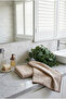 2 Pieces of Velvet Towels for Hands and Face
