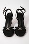 Mosque Women's Cross-Strapped Gold Buckle Ankle Strap Heeled Shoes B4556 - 3