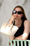 Women's linen leather shoulder bag with lock detail - mini gold - 6