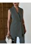 Elegant Vest with Front Detail - 2