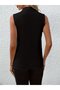 Women's Sleeveless V-Neck Janjan Crepe Blouse - 5