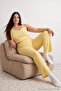 Sarı Çizgili Askılı Beli Lastikli Örme Büyük Beden Pijama Takımı TBBAW27AI00042 - 3