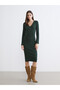 Esvab • Modern & Distinctive V-Fitted Ribbed Knit Dress - 3