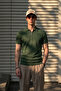 تي شيرت رجالي بياقة بولو وأكمام قصيرة وسحاب باللون الكاكي - 4
