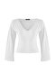 Ekru Düz Fitted V Yaka İspanyol Kol Crop/Kısa Pamuklu Esnek Örme Bluz TWOAW27BZ00079 - 5