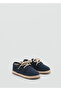 حذاء جلدي برباط