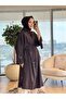 10753 تونيك طويل بأزرار أمامية وحزام على الأكمام باللون البني