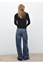 Contrast V-Neck Sweater - 4