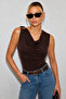 Zero Sleeve Buckled Degaje Collar Blouse