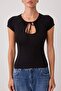 Siyah Fitted/Vücuda Oturan Anahtar Deliği Yaka Crop/Kısa Örme Bluz TWOSS26BZ01109 - 3