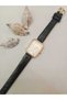 Retro Style Brand Model Black Color Crocodile Patterned Strap Women's Wristwatch Gold Color Case, White Color Dial - 3