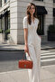 Women's Stylish and Elegant Design Handbag and Shoulder Bag Model with Flap Cover, Suitable for Daily Use - 3