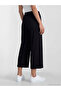 Women's Capri with Elastic Waist - 3