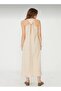V-Neck Back Cutout Detail - 3