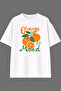 تي شيرت أبيض كبير الحجم بتصميم Orange Mood مطبوع من الأمام