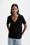V yaka basic t-shirt