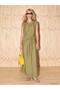 Esvab • Modern & Distinctive Zero Roba Collar Tie-Waist Dress