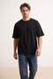 Siyah Oversize/Geniş Kalıp Dökümlü Örme T-Shirt TMNSS26TS00076
