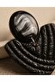 أقراط مصنوعة يدويًا من البوليمر الأسود بتصميم مموج من Sun Curl - 3