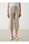 Women's Capri with Elastic Waist - 2