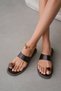 Vensia Flat Sole Women's Slippers with Accessory Detail on the Flip-Flop - Brown - 2